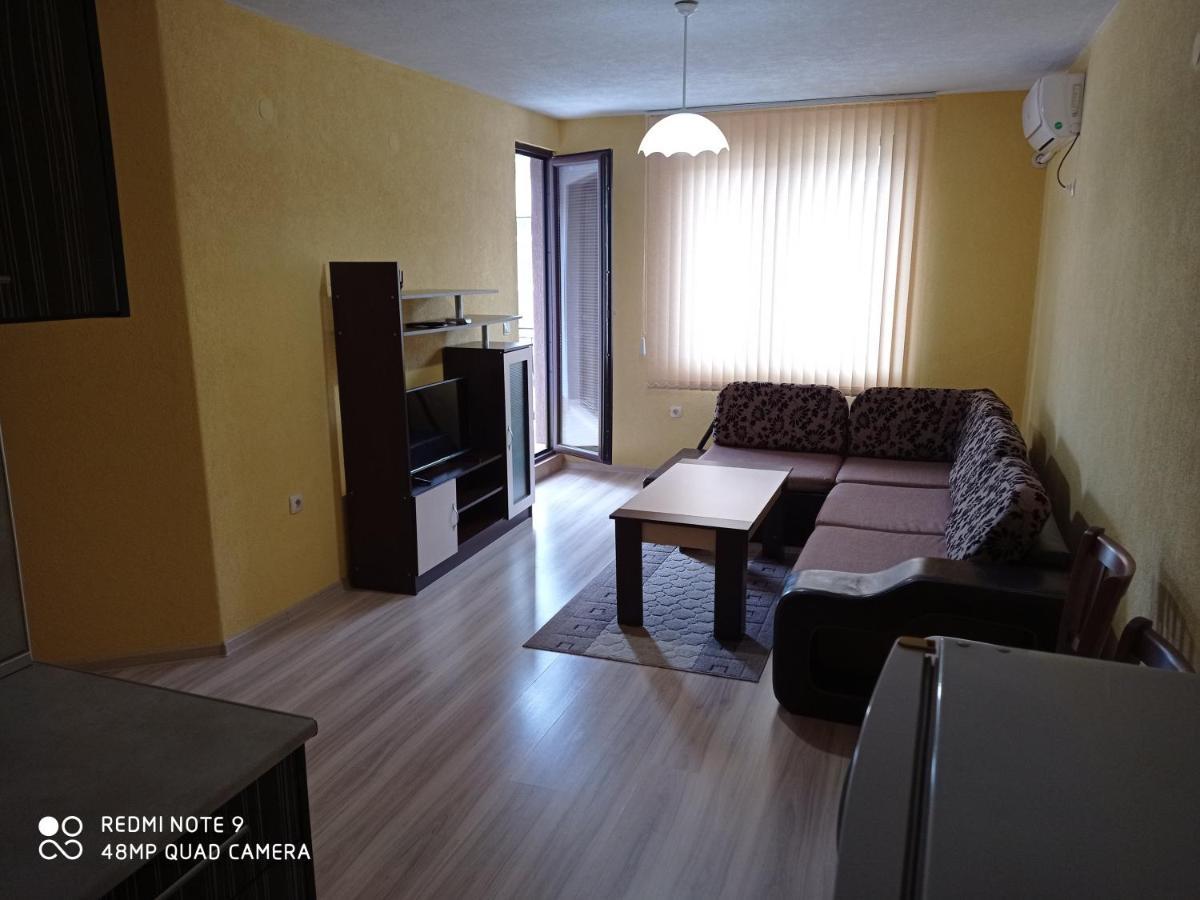 ساندانسكي Ideal Center Apartment المظهر الخارجي الصورة